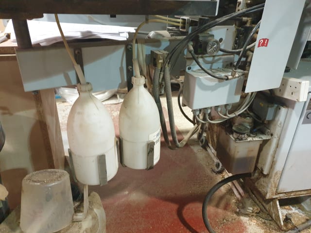 단일 에지 밴더 BRANDT KDF 670 PROFILINE