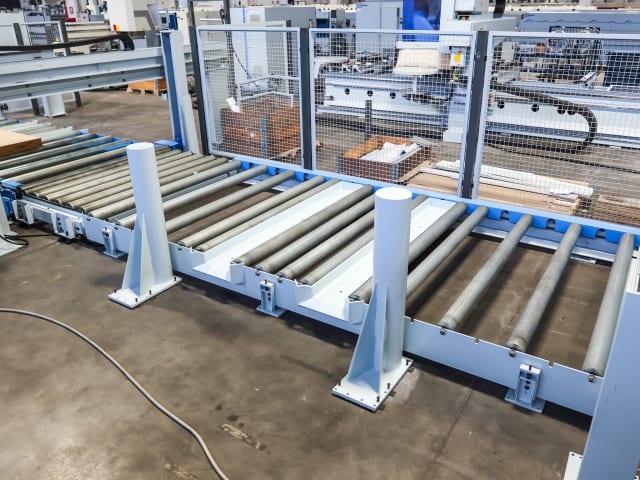 Automatic Loading Panel Saws HOLZMA HPL 300/43/22