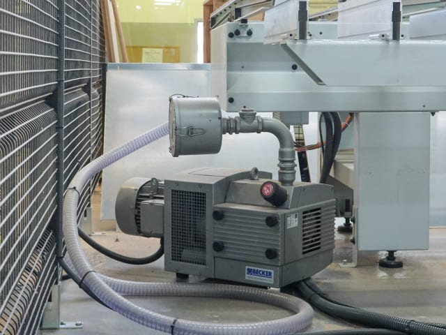 Centro di lavoro a Ventose BIESSE ROVER A 1232