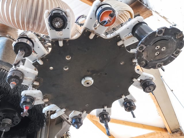 Centre d'usinage à ventouses BIESSE ROVER B 4.50 ATS
