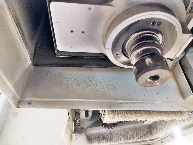 Bearbeitungszentren mit Konsolentisch WEEKE BP 140/K