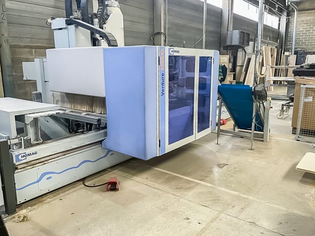 Bearbeitungszentrum mit Kantenverleimung HOMAG BMG311 VENTURE320XXL