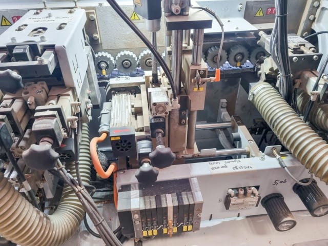 Односторонний Кромкооблицовочный Станок BRANDT KDF 220