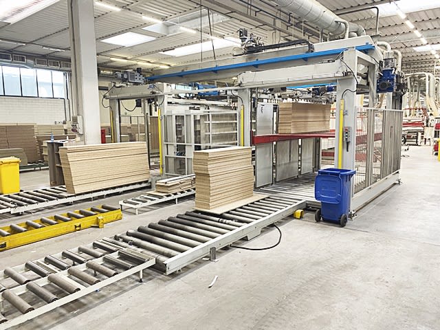 Panel Feeding and Loading SIRIO .
