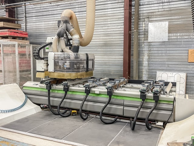 Centro De Mecanizado Con Ventosas BIESSE ROVER B 4.35