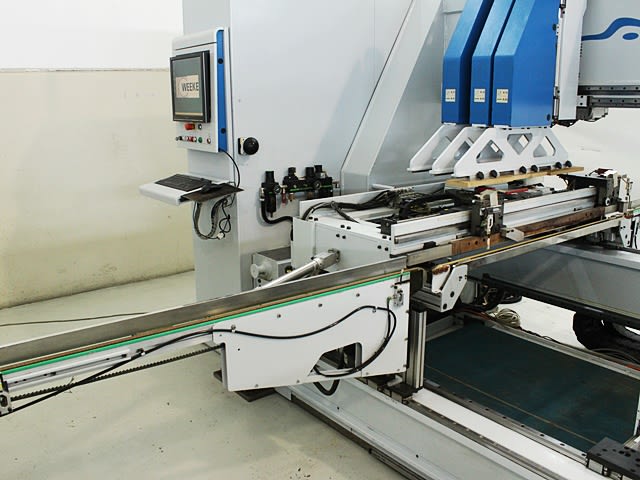 Durchlaufbohr- und Dübeleintreibanlage WEEKE + BARGSTEDT PROFILINE BST 750; P TTL401/12
