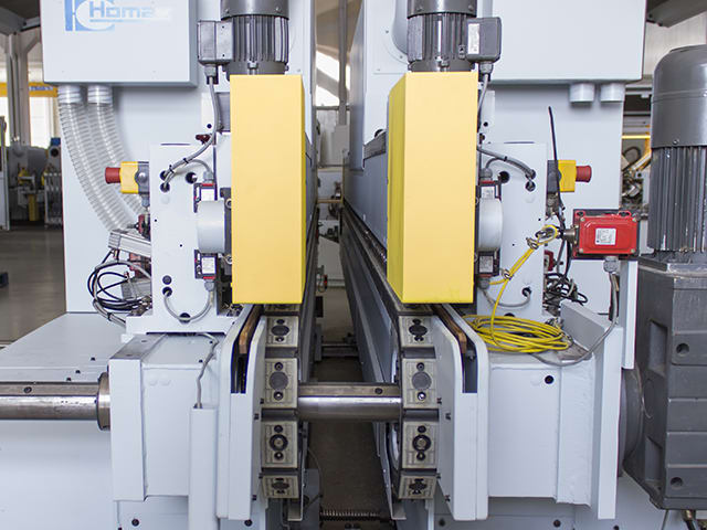 Doppelseitige Kantenanleimmaschine HOMAG KL 26/05/A12/25