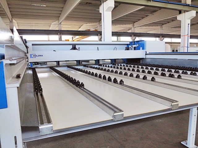 Plattensäge – Beschickung von vorne HOLZMA HPP 510/43/43 PROFILINE