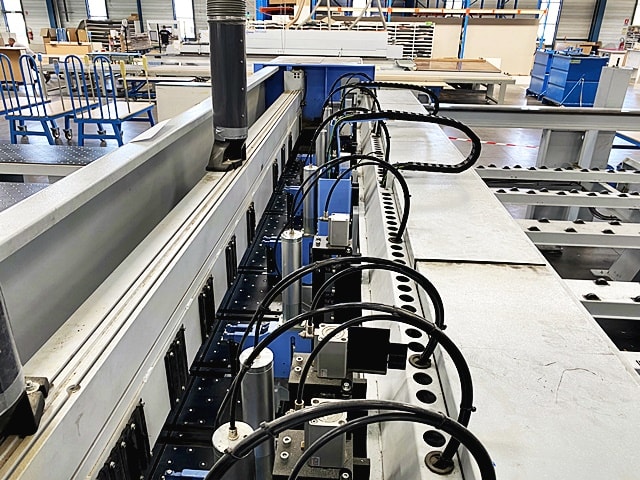 Scie À Panneaux À Chargement Automatique HOLZMA HPL 430/43/22