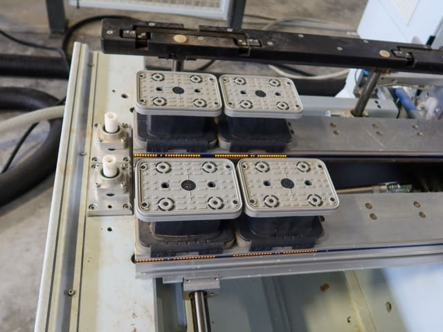 CNC Machine Centers With Pod And Rail WEEKE VENTURE 4XL