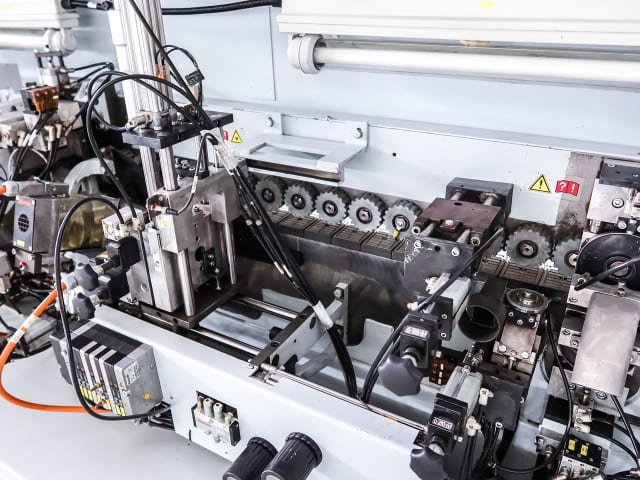 Bordatrice Singola BRANDT KDF 440 2C