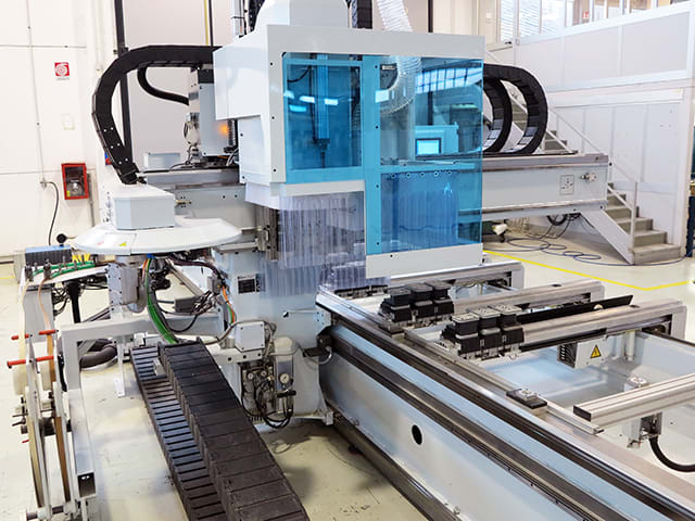 CNC Machine Centres For Routing, Drilling And Edgebanding. HOMAG BAZ 322/60/AP