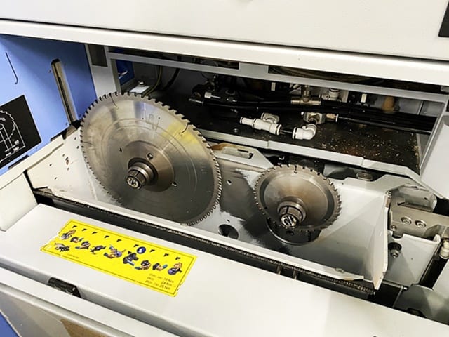 Beam panel saw with automatic warehouse HOLZMA HPP 380/43/43 + TLF