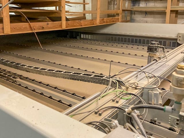 前上料裁板锯机 BIESSE SEKTOR 450