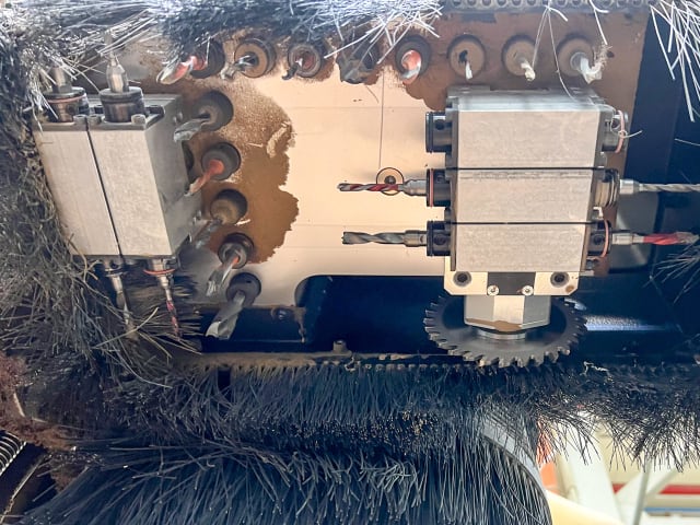 Centro di lavoro a Ventose BIESSE ROVER A 1232