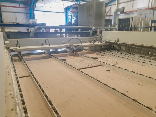 Máquinas De Corte Para Carga Dianteira BIESSE SELCO SK 4