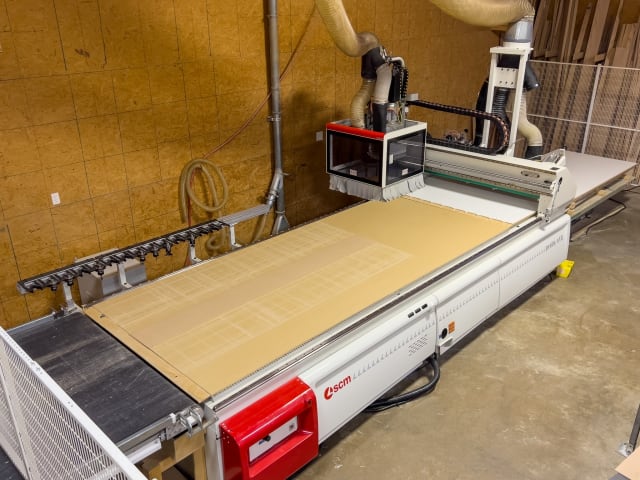 CNC Machine Center with NESTING Table SCM PRATIX 15N