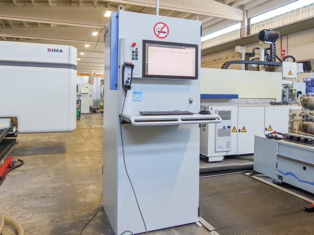 CNC Machine Centers With Pod And Rail WEEKE BMG 211 / VENTURE 220L