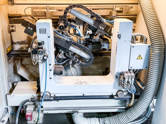 双边规方封边机 HOMAG KF 20/18/QA/30