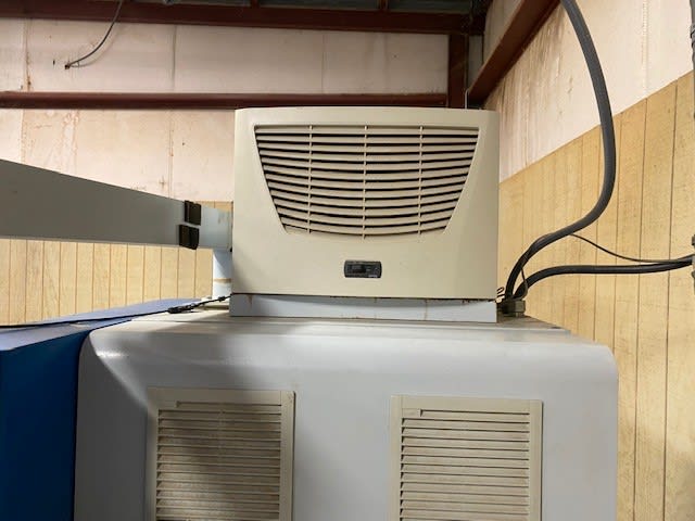 前上料裁板锯机 HOLZMA HPP 380/38/38