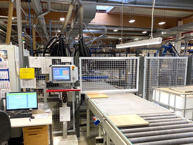 钻孔与嵌入生产线 PRIESS BAT-DTW-CNC
