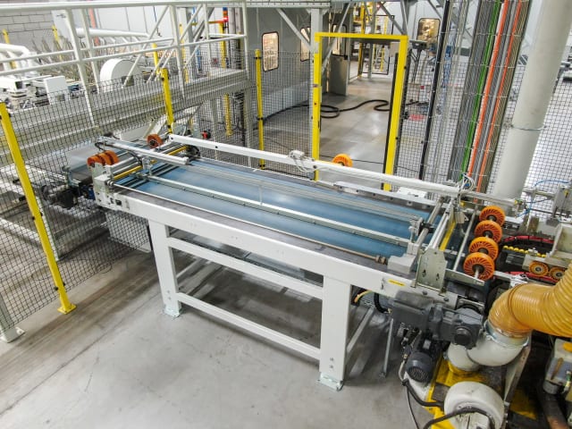 Squaring Lines KRAFT + AVERCON + FRAXINUS FLOORING PRODUCTION LINE