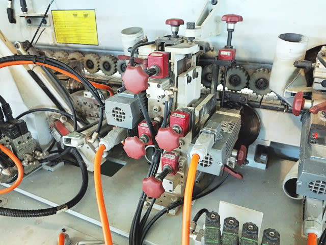 Einseitige Kantenanleimmaschine BRANDT KD 68 2 CF