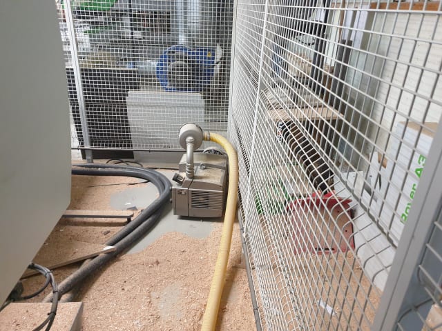Centro di lavoro a Ventose BIESSE ROVER A 3.30