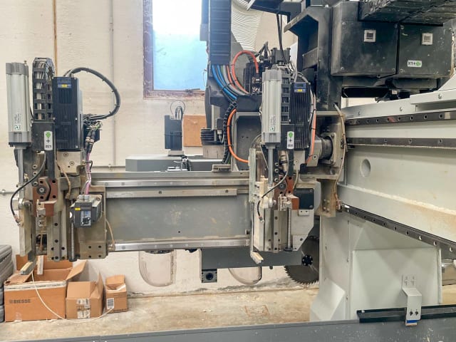 Centro di lavoro per porte BIESSE WINLINE 2Y 1650