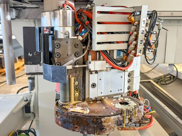 CNC Machine Centres For Routing, Drilling And Edgebanding. BIESSE ROVER B 1984 G EDGE