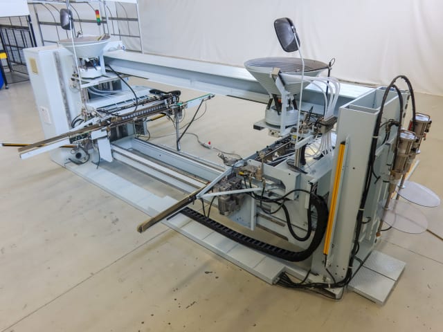 Automatic Dowelling Machine WEEKE BST 500