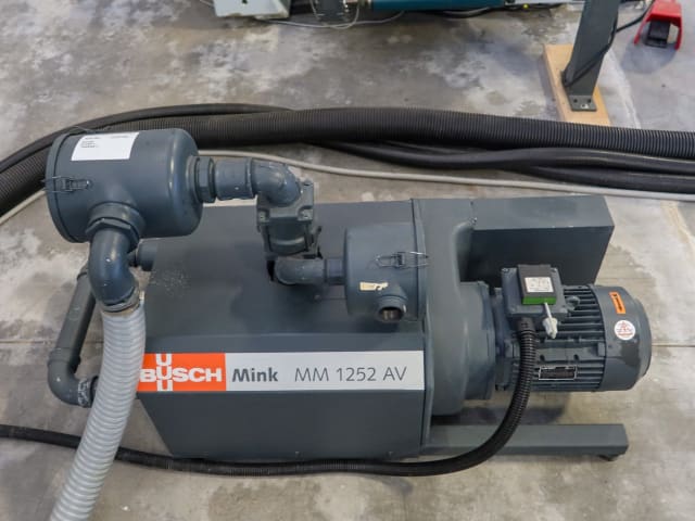 Centro De Usinagem Com 5 Eixos BIESSE ROVER C