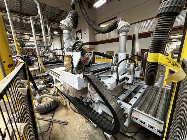 CNC Machine Center with NESTING Table WEEKE VANTECH 512 NESTING