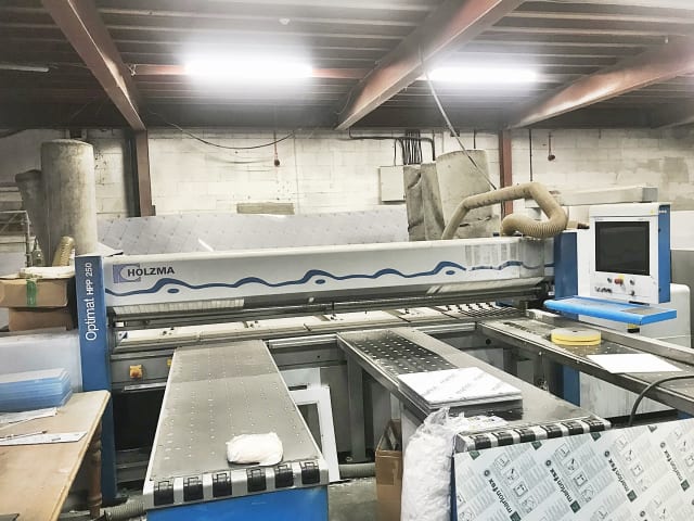 Plattensäge – Beschickung von vorne HOLZMA HPP 250R/32/32