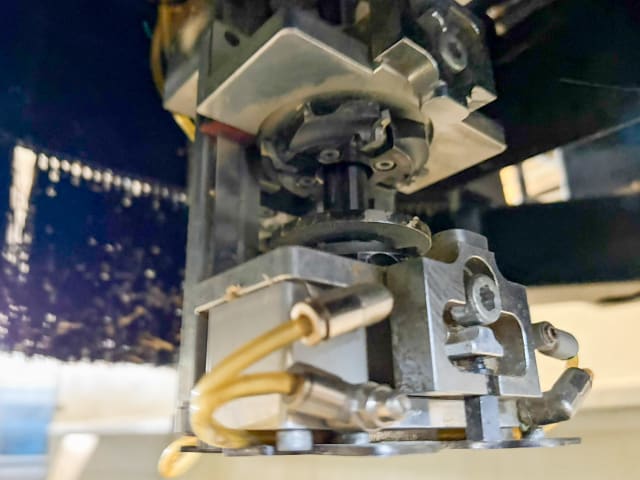 CNC Machine Centres For Routing, Drilling And Edgebanding. BIESSE ROVER B 1984 G EDGE