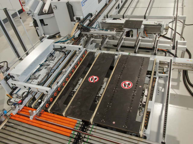 Plaqueuse de chants LOT 1 HOMAG PROFI KFL 350/11/A3/WZ14