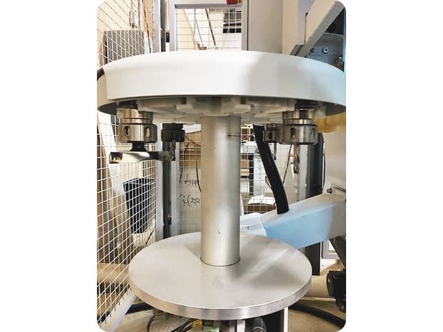 Centro di lavoro con piano NESTING WEEKE BHP 200
