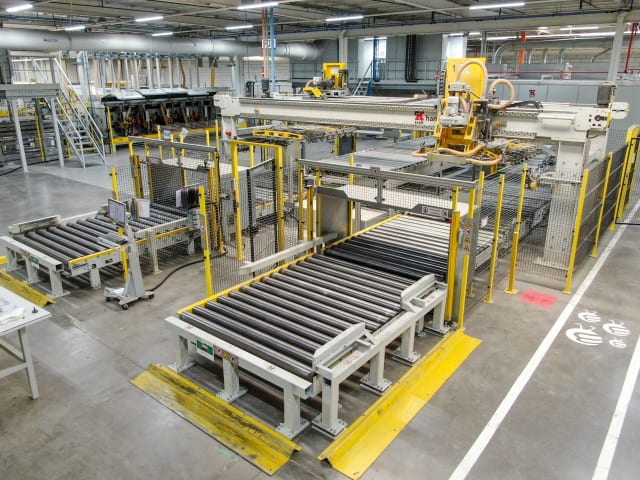 Squaring Lines KRAFT + AVERCON + FRAXINUS FLOORING PRODUCTION LINE