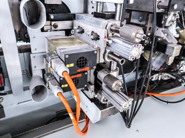 Bordatrice Singola BRANDT KDF 440 2C