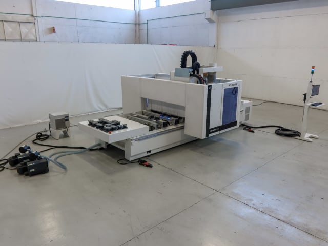 5 Axis CNC Routers HOMAG CENTATEQ P-110 - BMG110