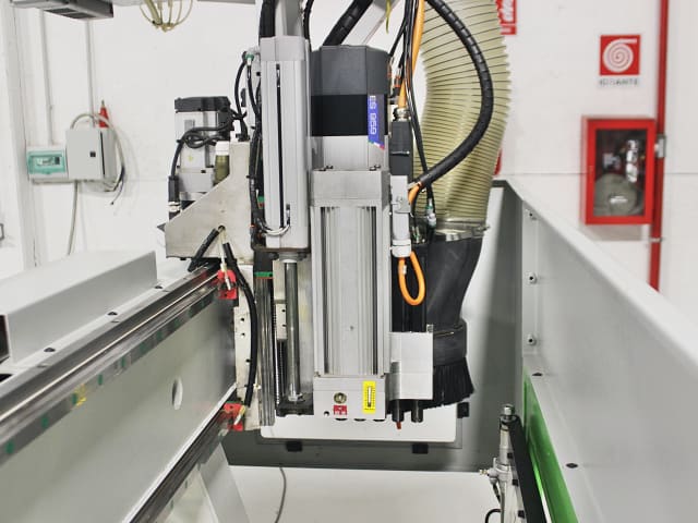 Centro di lavoro con piano NESTING BIESSE ROVER J FT 1530