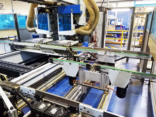 Elastyczna wiertarko-wklejarka WEEKE BHT 500