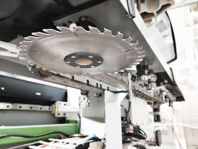 5 Axis CNC Routers BIESSE ROVER C 6.65 CONF.3