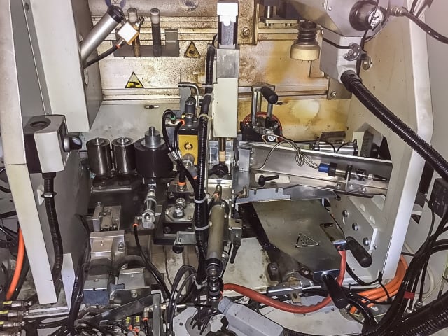 Односторонний Кромкооблицовочный Станок BIESSE AKRON 1440