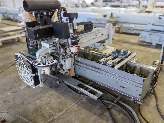 Кромкооблицовочный Обрабатывающий Центр BIESSE ROVER A EDGE 1643