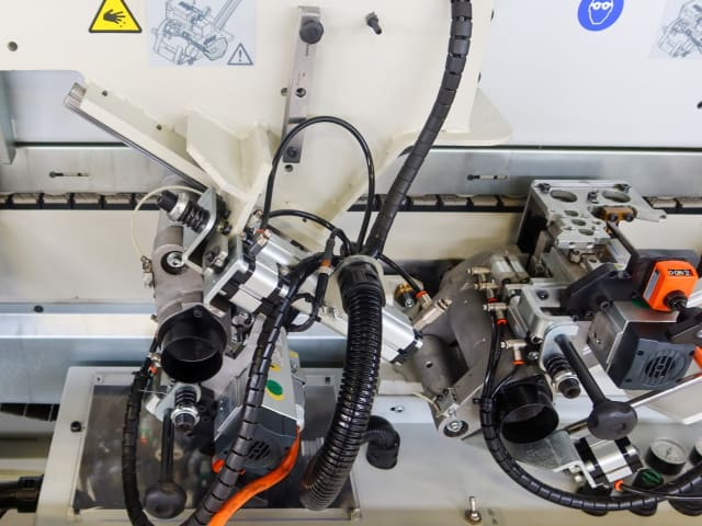 Máquina De Colar Bordos Simples BIESSE JADE 240