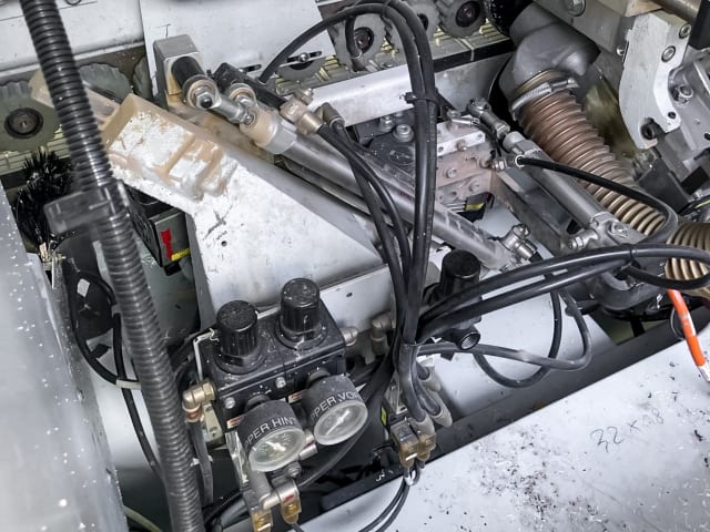 Einseitige Kantenanleimmaschine BRANDT KDF 530 C