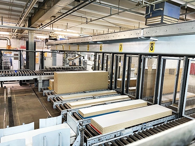 Linea di Sezionatura HOLZMA HPL 380/43/22  + TSP 410