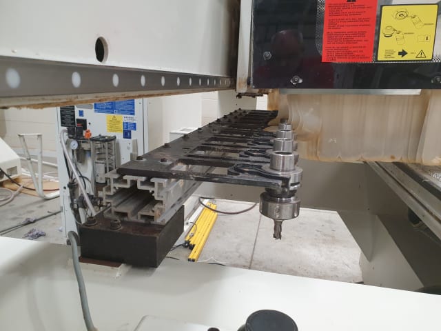 CNC Machine Center with NESTING Table SCM ACCORD 3615