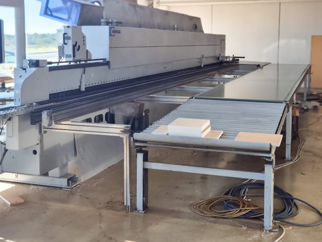 Plaqueuses de chants unilaterales avec automatisation HOMAG + LIGMATECH KAL 310 + ZHR 05